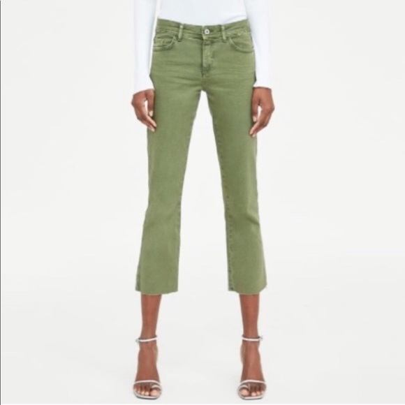 Straight Cropped Jeans